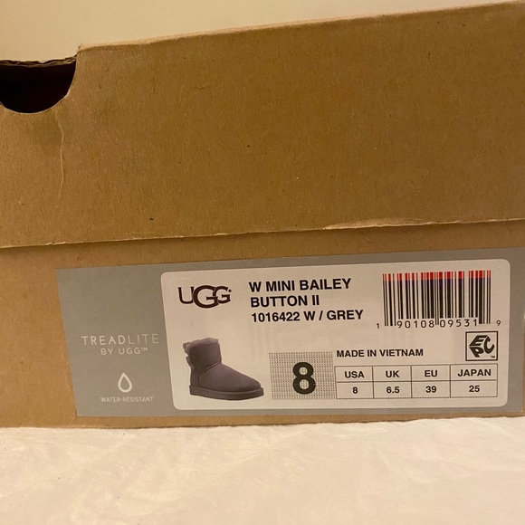 Ugg boots women’s size 8 - Picture 7 of 7